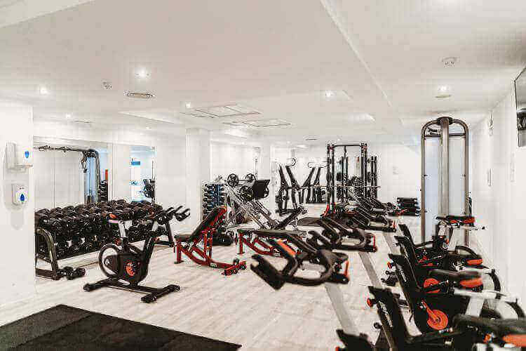 15 business ideas in new york - Gym Space
